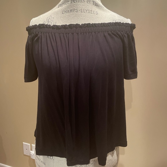 Wilfred Sartre Off the Shoulder T-Shirt, Black, Size Small - Picture 3 of 7